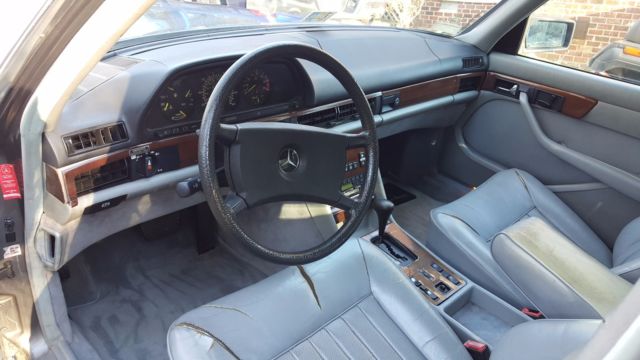 84 mercedes 380 se - great condition!! runs great! 169k miles!! power everything