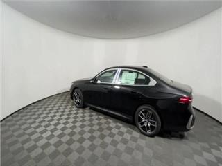 2025 BMW i5 xdrive40