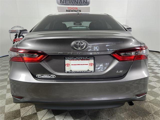 2024 toyota camry le