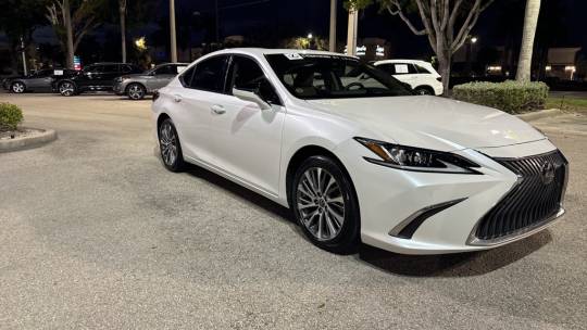 2019 Lexus ES