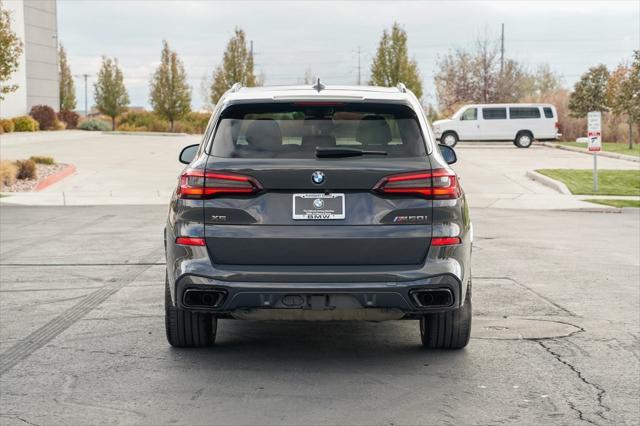 2022 bmw x5 m50i
