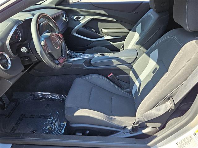 2018 chevrolet camaro 1lt