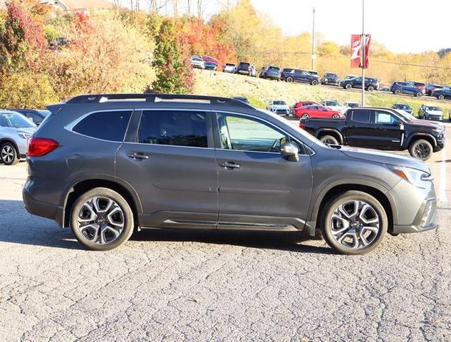 2023 subaru ascent limited 7-passenger