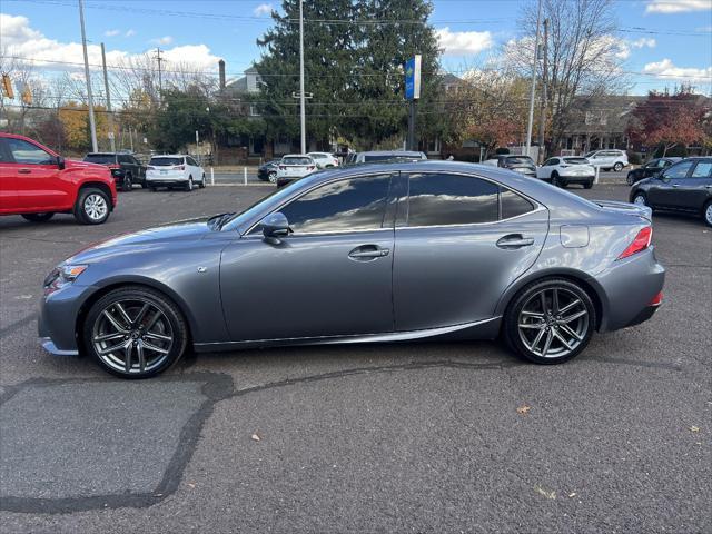 2016 lexus is 300 base