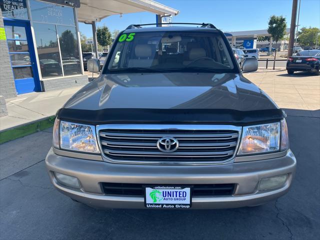 2005 toyota land cruiser base