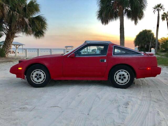 1986 nissan 300zx z31 t-top hatchback with all manuals