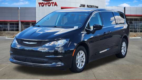 2022 chrysler voyager lx