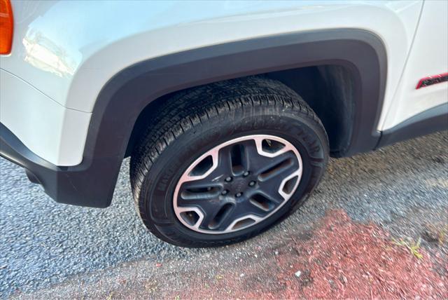 2016 jeep renegade trailhawk