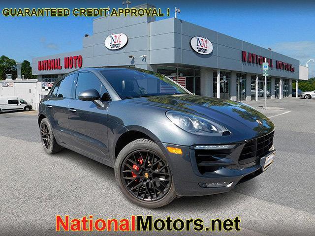 2018 porsche macan gts