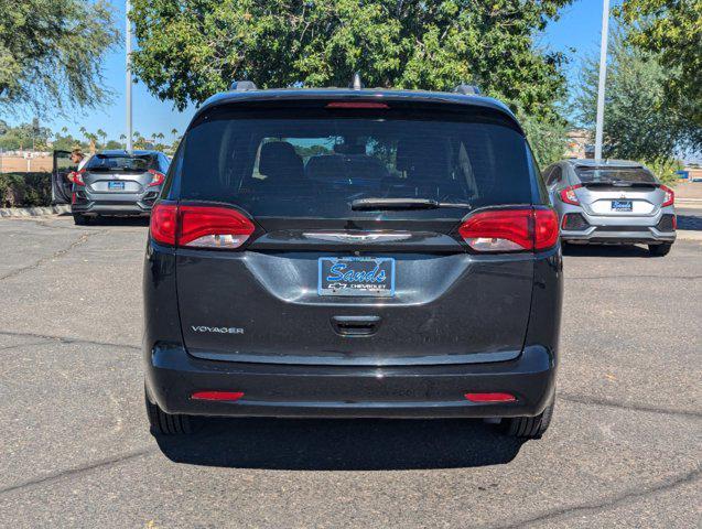 2021 chrysler voyager lxi