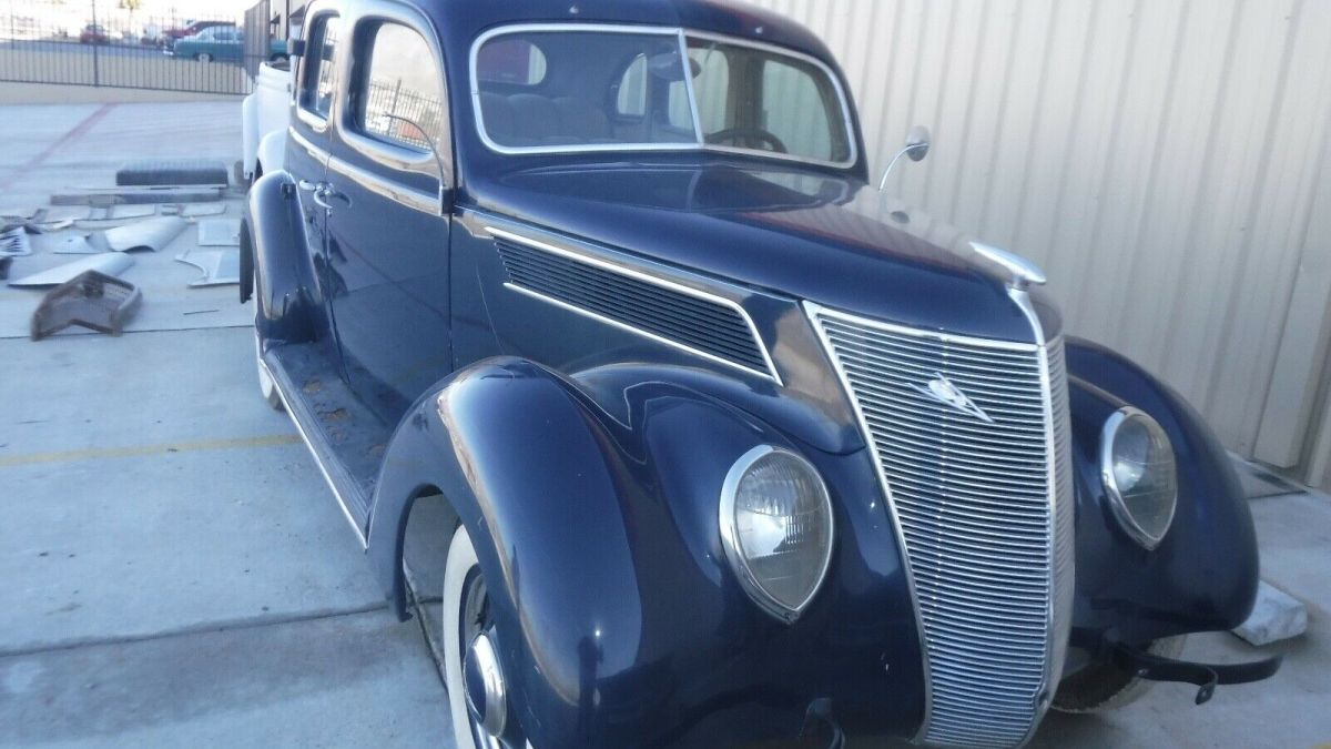 1937 ford 4 door sedan barn find flathead nice complete car
