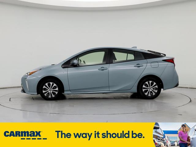 2019 toyota prius le