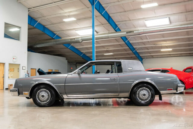 1985 2dr coupe used 5l v8 16v automatic rwd coupe