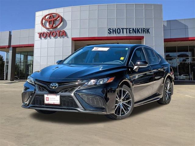 2023 toyota camry se