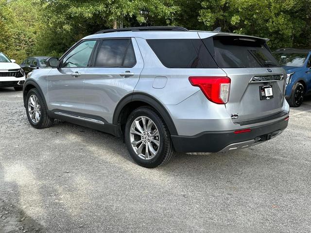 2021 ford explorer xlt
