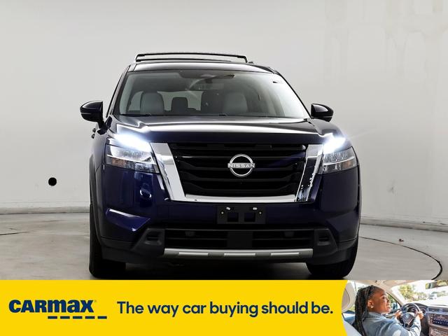 2023 nissan pathfinder sl