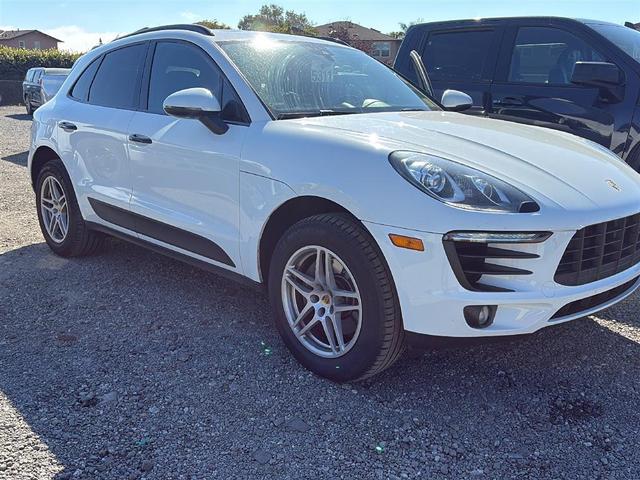 2017 porsche macan base