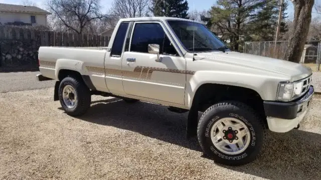 1986 toyota pickup hilux tacoma 4x4