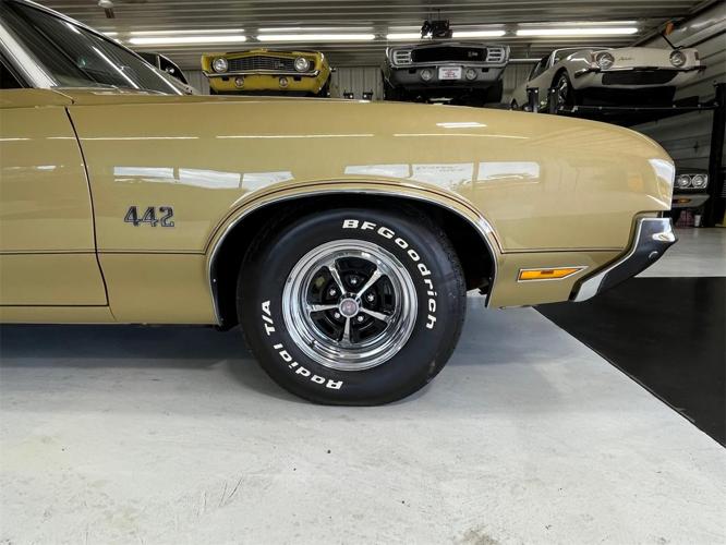 1970 oldsmobile 442 in north canton, ohio