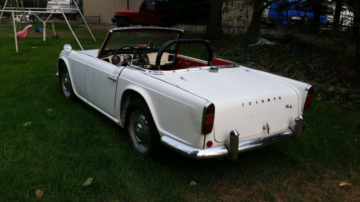 1962 triumph tr4 - 1st version of the tr4