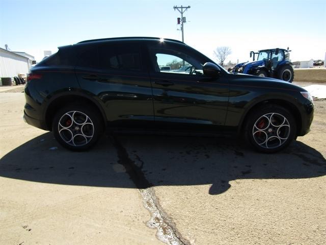 2019 alfa romeo stelvio sport