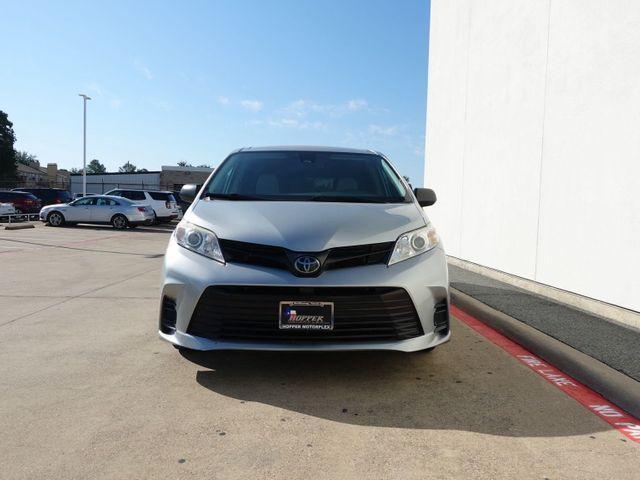 2020 toyota sienna l