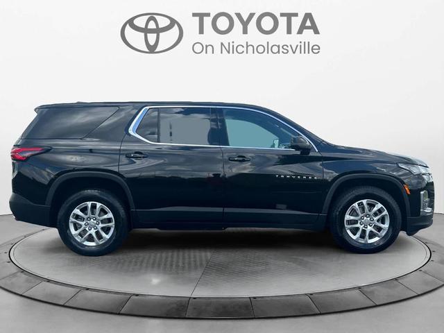 2022 chevrolet traverse ls