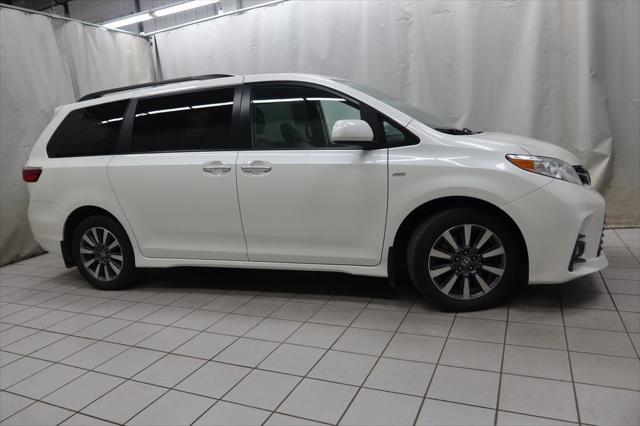 2020 toyota sienna xle