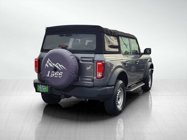 2022 ford bronco base