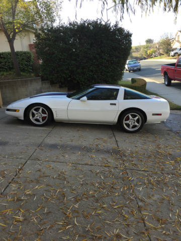 1994 chevrolet corvette. americas favorite sports car !