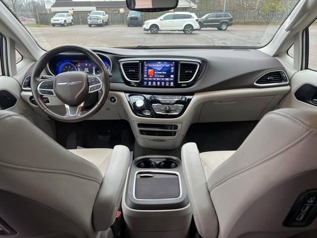 2020 chrysler pacifica touring-l plus