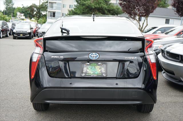 2018 toyota prius four touring