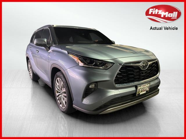 2022 toyota highlander platinum