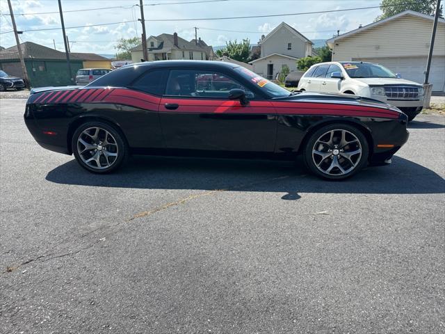 2015 dodge challenger sxt plus