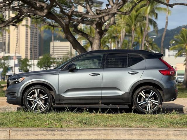 2019 volvo xc40 t4 r-design
