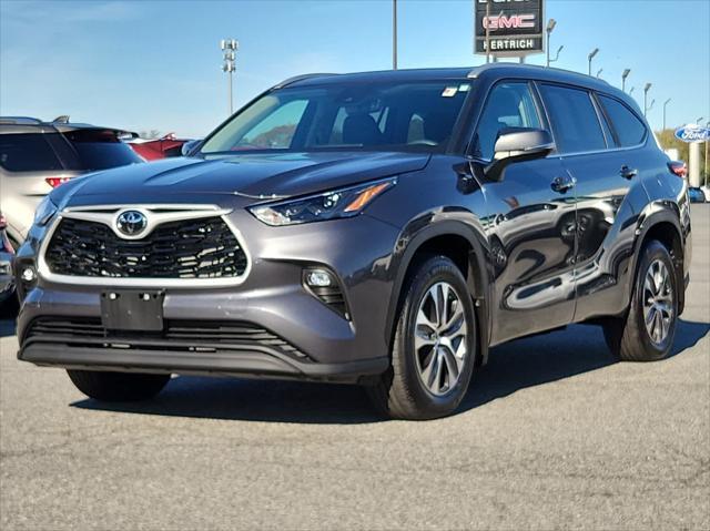 2023 toyota highlander l