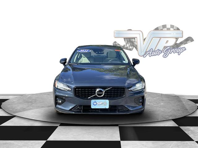 2022 volvo s60 momentum