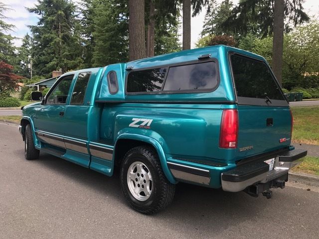 nice 1994 gmc sierra z71 off road extended cab 4x4 low miles! great condition!