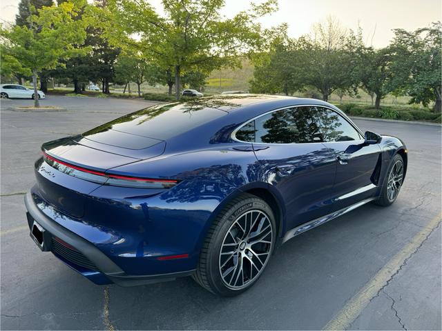 2021 porsche taycan turbo