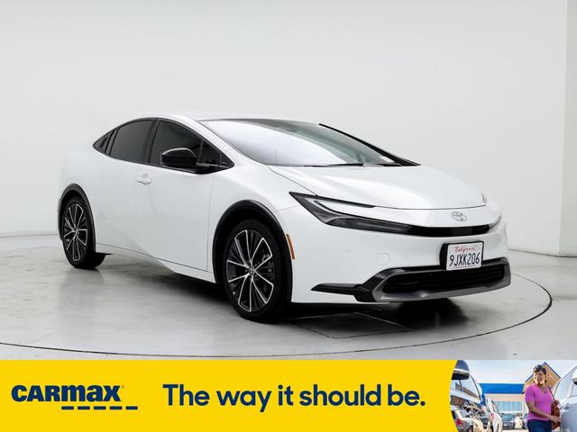 2024 toyota prius xle