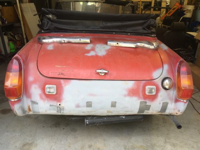 2 midgets - 1974 mg midget no title, 1972 midget parts car with title no reserve