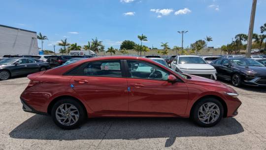 2024 Hyundai Elantra