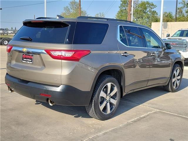 2020 chevrolet traverse lt leather
