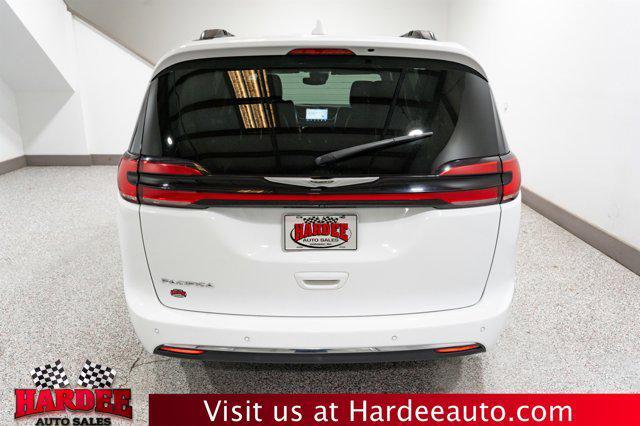 2022 chrysler pacifica t mulliner