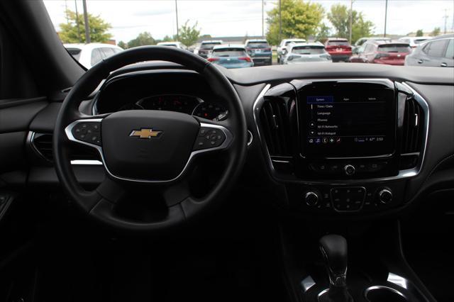 2023 chevrolet traverse lt leather