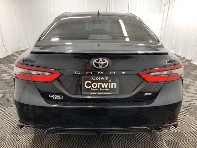 2023 toyota camry se