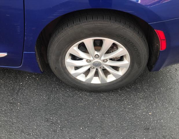 2019 chrysler pacifica touring l