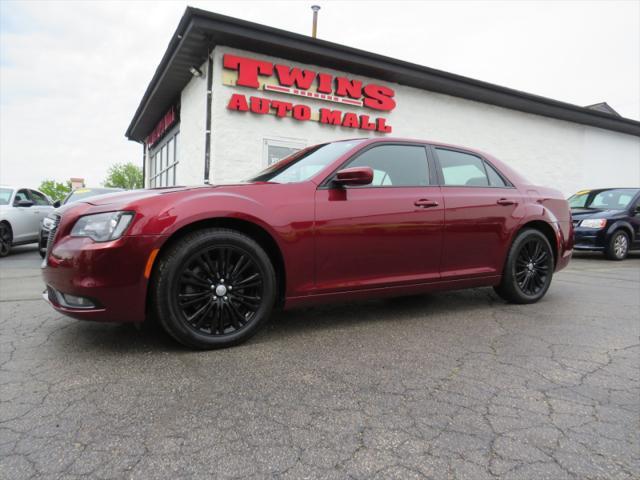 2019 chrysler 300 s