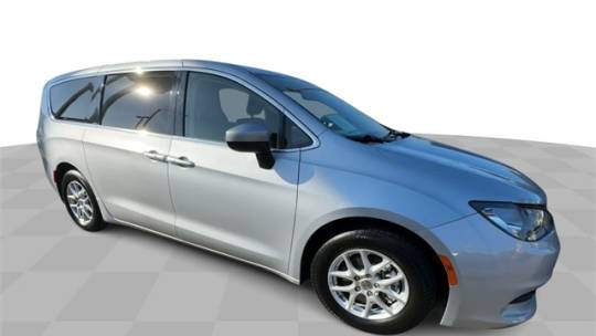 2022 Chrysler Voyager