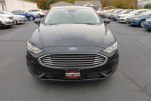 2020 ford fusion se